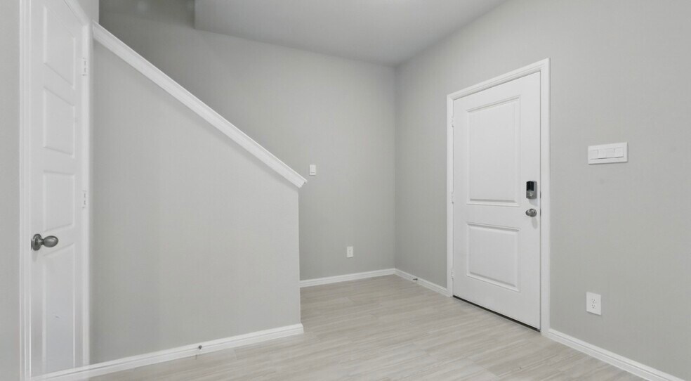 Building Photo - 3148 Strawberry Farm Ln