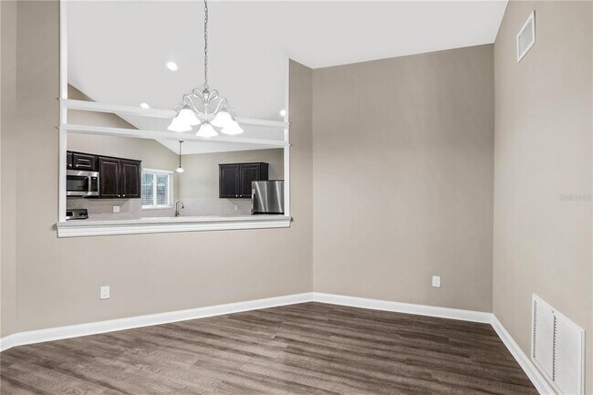 Building Photo - 11911 Hickorynut Dr