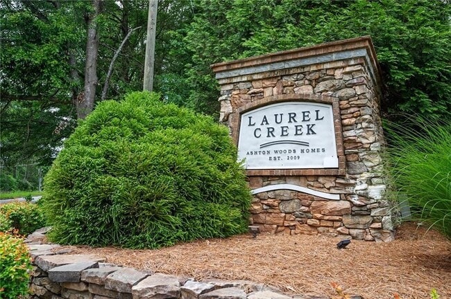 Building Photo - 4306 Laurel Creek Ct SE