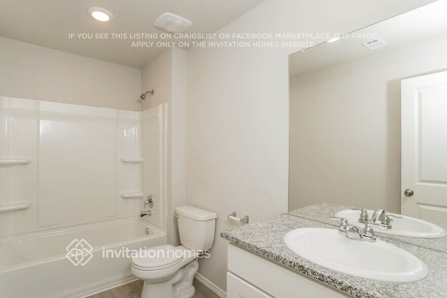Building Photo - 14645 Calaveras Creek