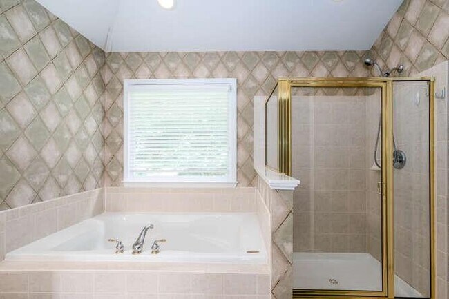 Building Photo - 1661 Stilesboro Ridge Dr NW