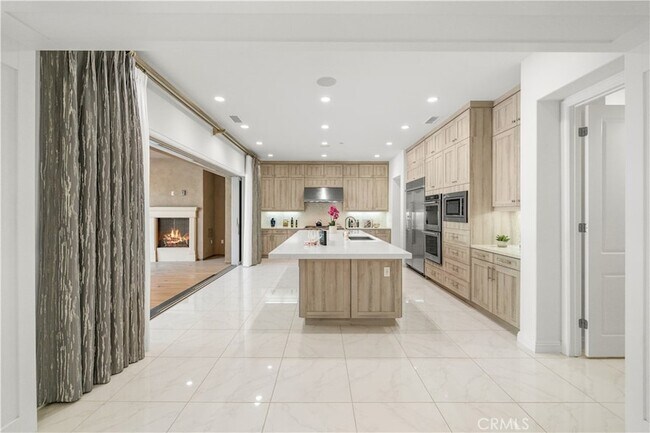 Building Photo - 1151 Summit Oak Dr