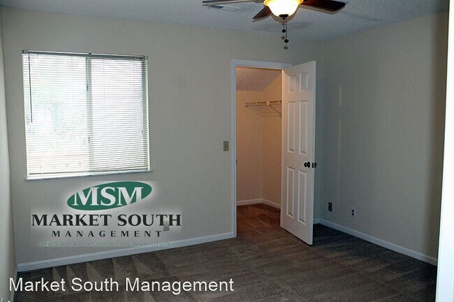 Building Photo - 70 Bull River Bluff Dr