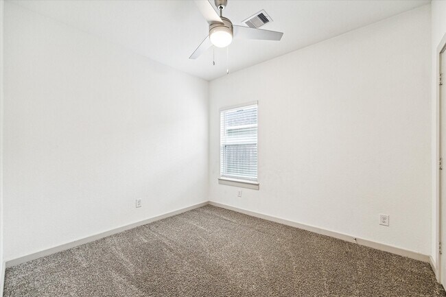 Building Photo - 3004 Ludgate Hill Ln