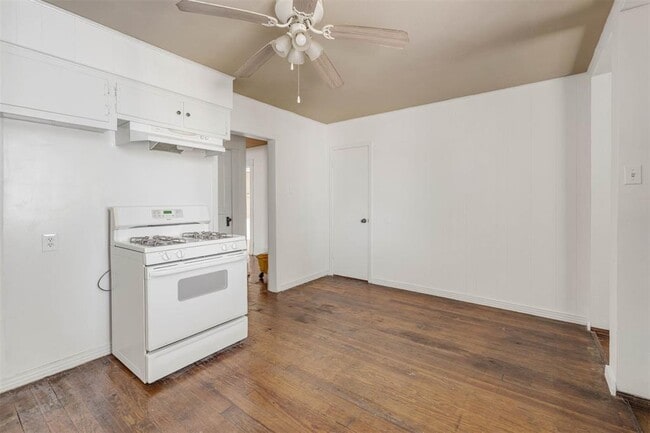 Building Photo - 1101 9th St