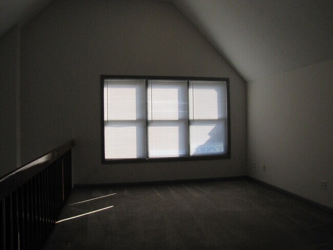 loft - 4623 Genessee St