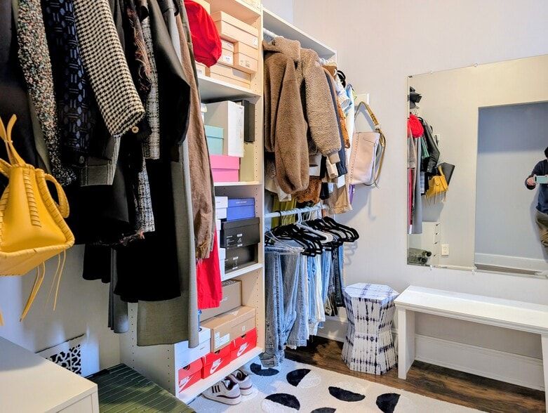 Building Photo - 156 Mercer St