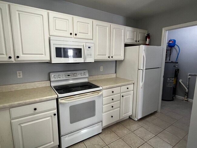 Building Photo - 2520 Friedland Pl