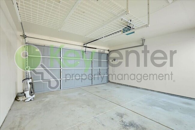 Building Photo - 9105 Pinto Canyon Way