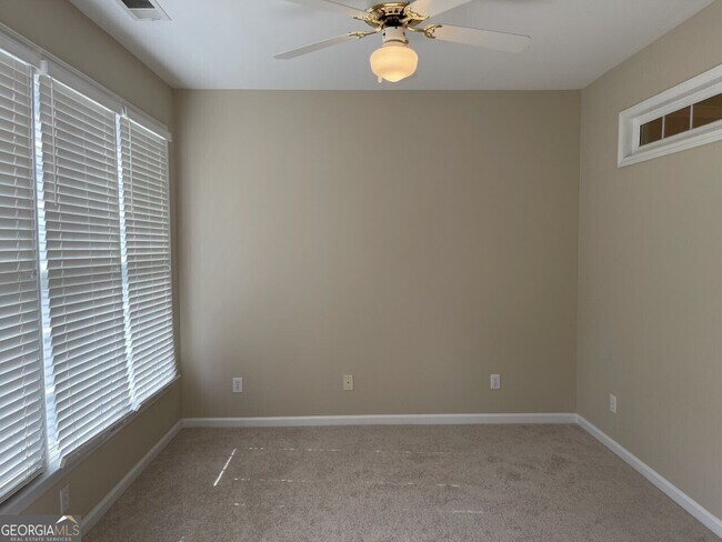 Building Photo - 2515 Longcourt Cir
