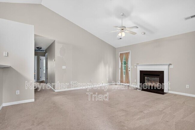 Building Photo - 6219 Black Willow Dr