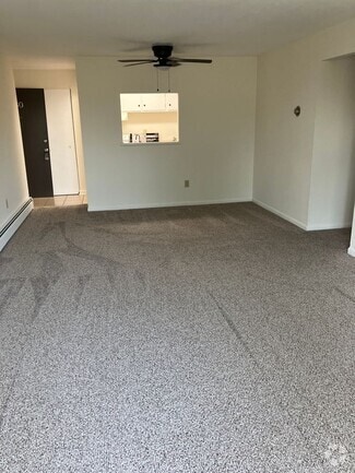 Building Photo - Rent Special through 5/31 - Convenient & N...