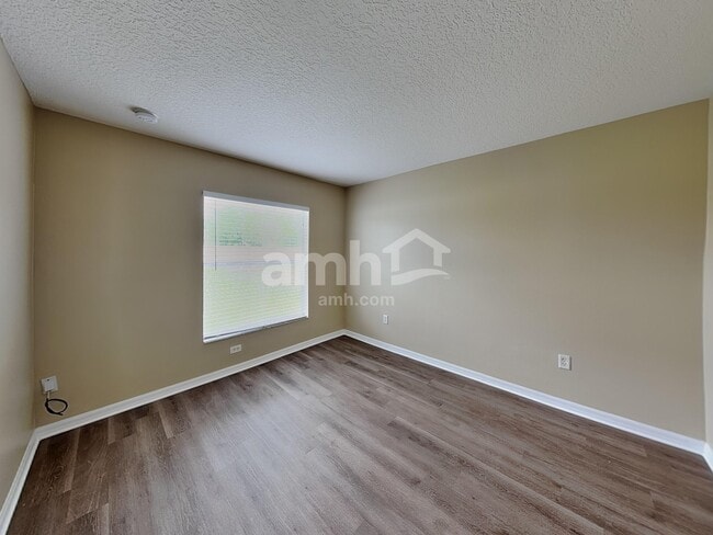 Building Photo - 227 Sikes Ct