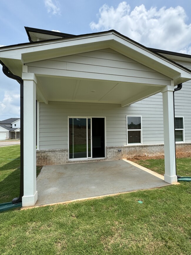 Building Photo - 15 Warwick Ct