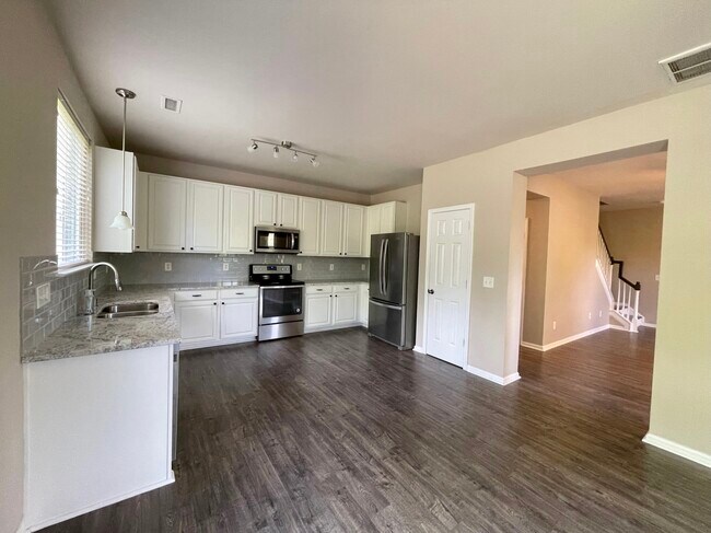 Building Photo - 4034 Remington Oaks Cir