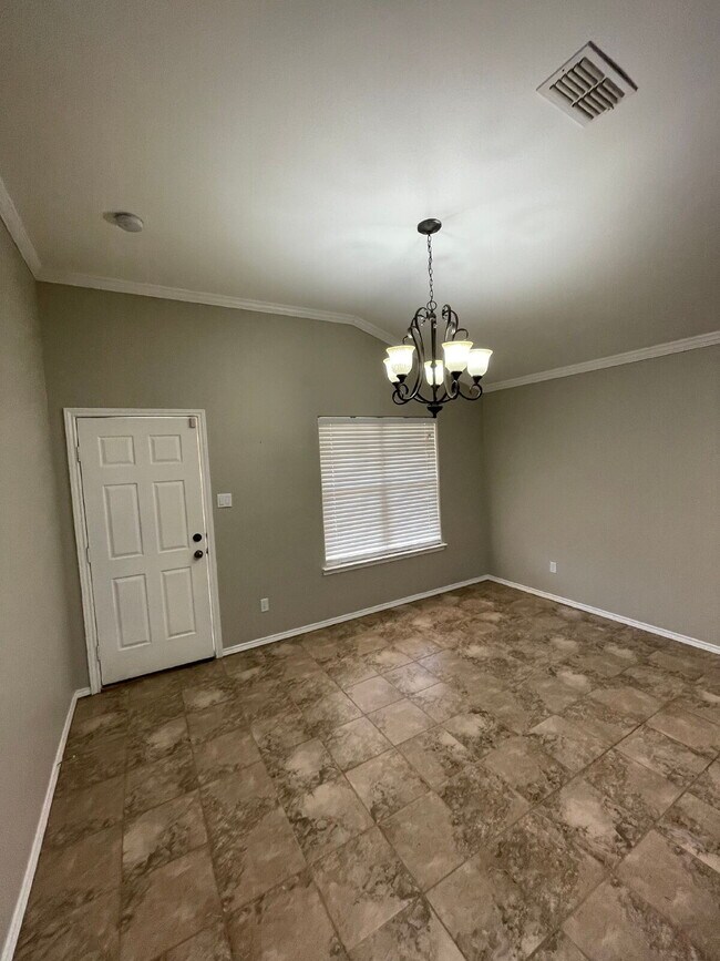 Building Photo - Stunning 3 Bedroom with Hard Surface Flooring Throughout!