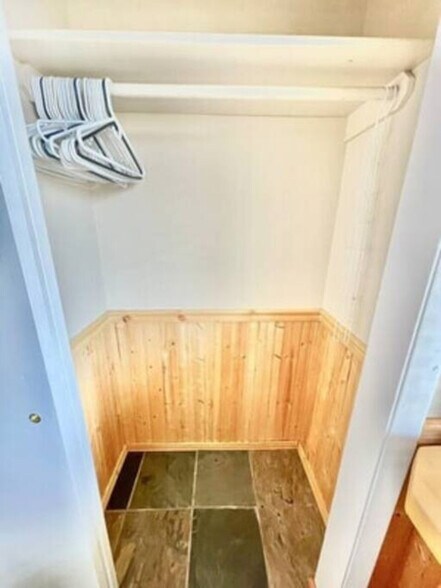 Building Photo - 225 Co Rd 804