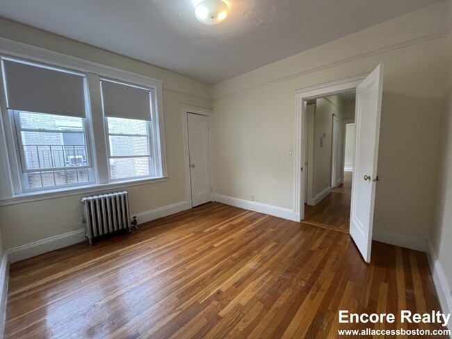 Building Photo - 1687 Commonwealth Ave