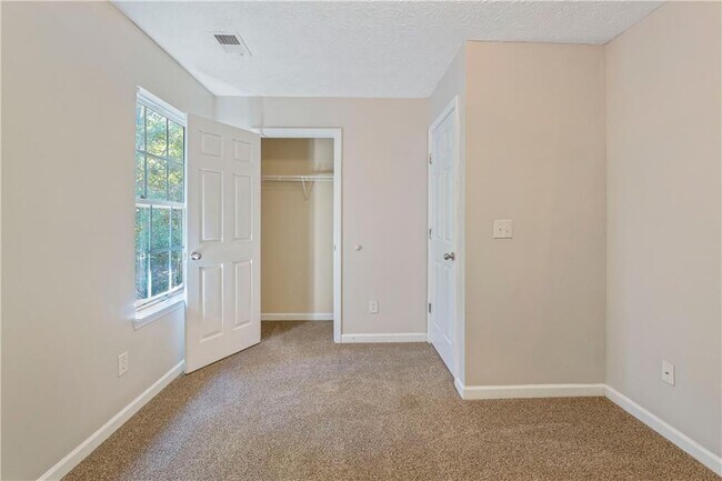 Building Photo - 9122 S Sterling Lakes Dr