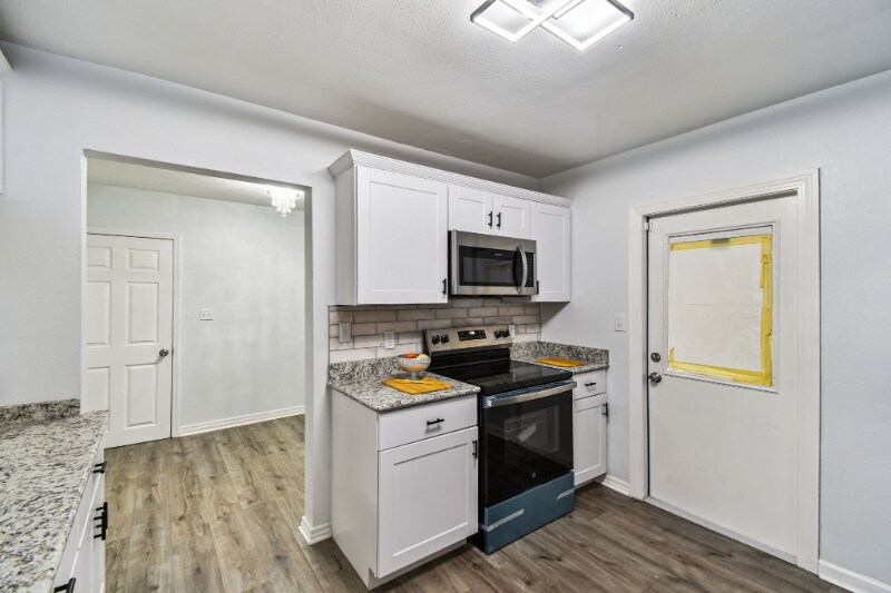 Building Photo - 3606 Jammes Rd