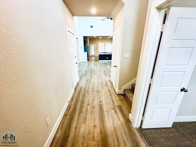 Building Photo - Welcome Home to Modern Elegance in Copper Branch!