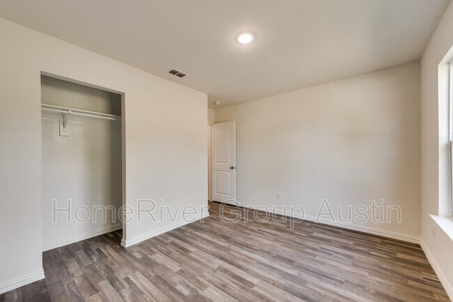 Building Photo - 4504 Rocking K Dr