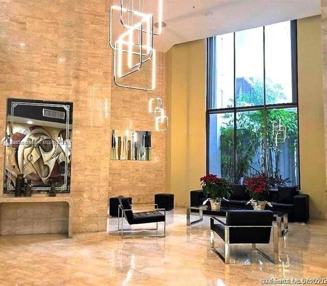 Building Photo - 2750 NE 183rd St