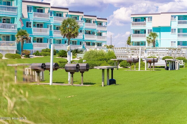Building Photo - 301 Commerce Way