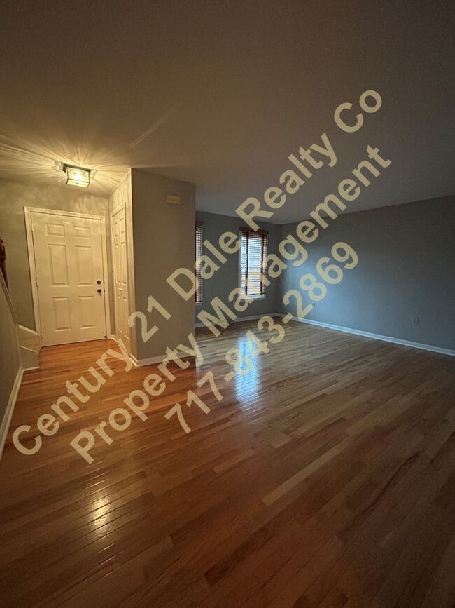 Building Photo - Beautiful 2 Bedroom Condo in West York Schools with a Large 2 Car Garage