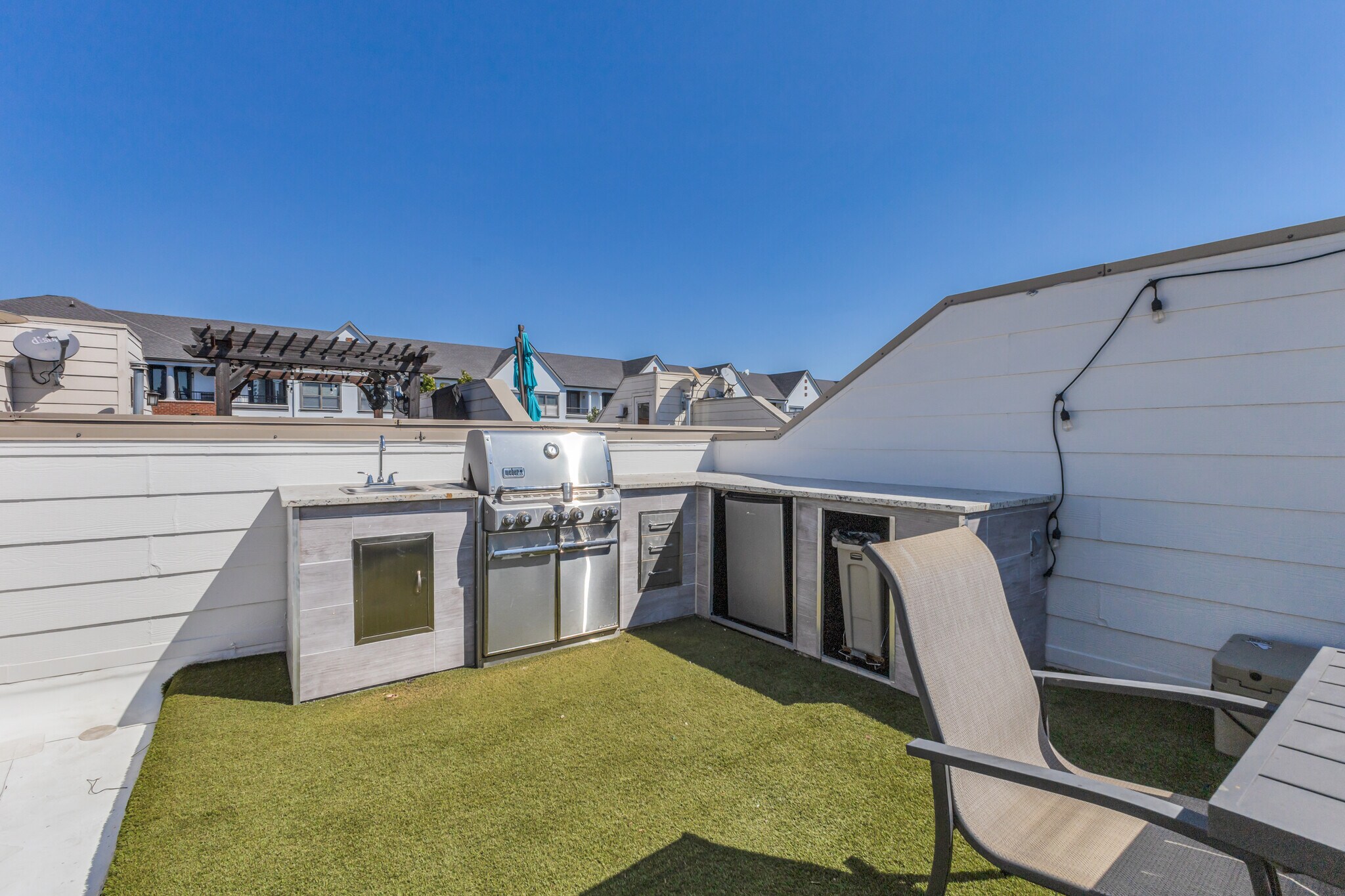 Building Photo - 2928 State St