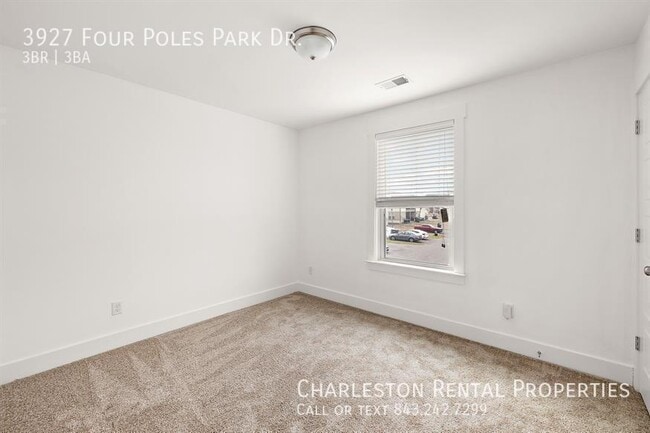 Building Photo - 3927 Four Poles Park Dr