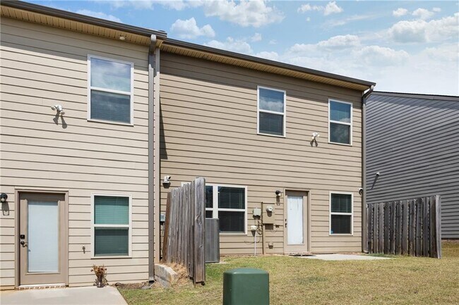 Building Photo - 7122 Chara Ln