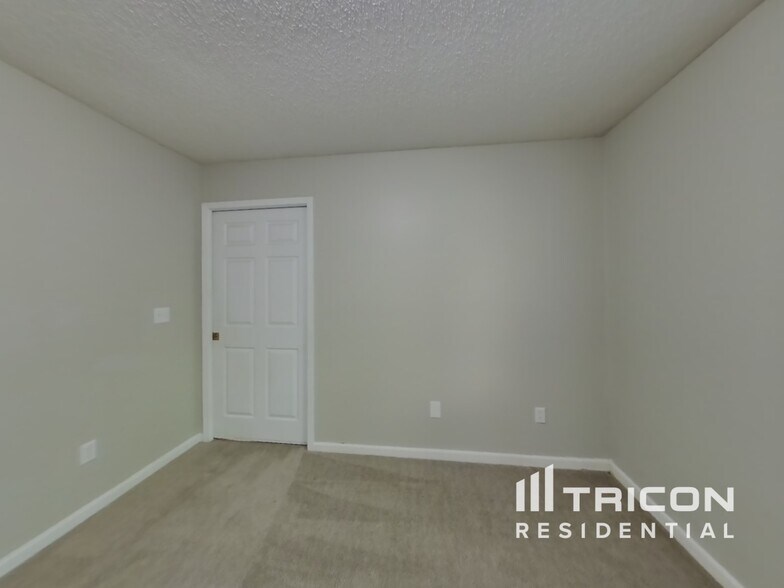 Building Photo - 3334 Brahma Ct