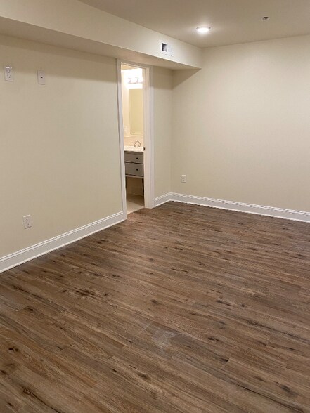 Building Photo - 4017 Baring St