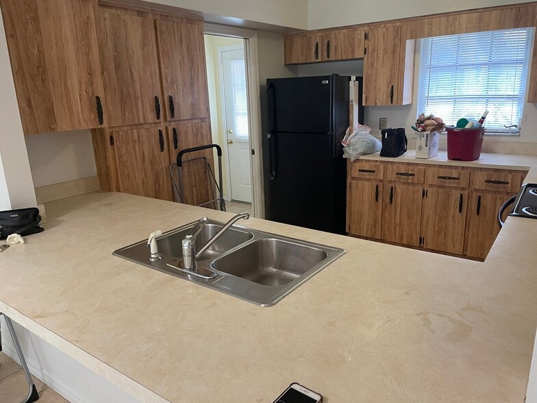 Building Photo - 7290 Daniel Webster Dr