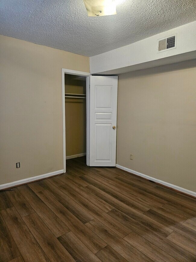 Building Photo - 7317 Patterson Road