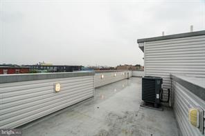 Building Photo - 2515 N Front St