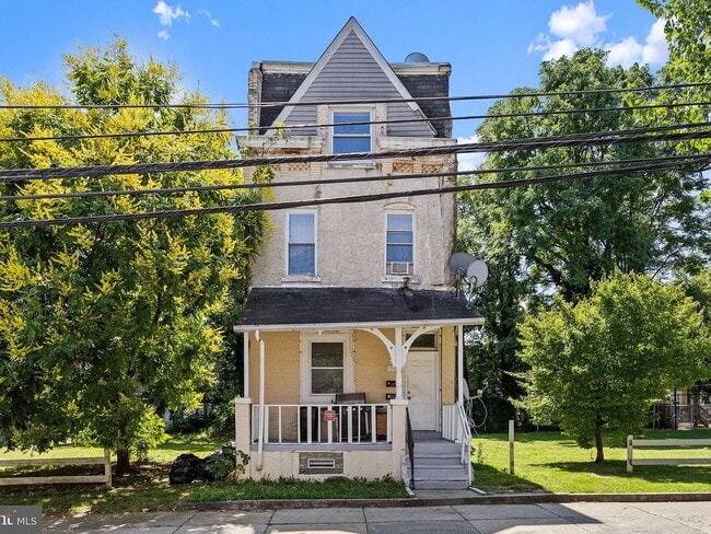 Building Photo - 3908 Brown St