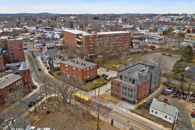 Building Photo - 1169 Adams St