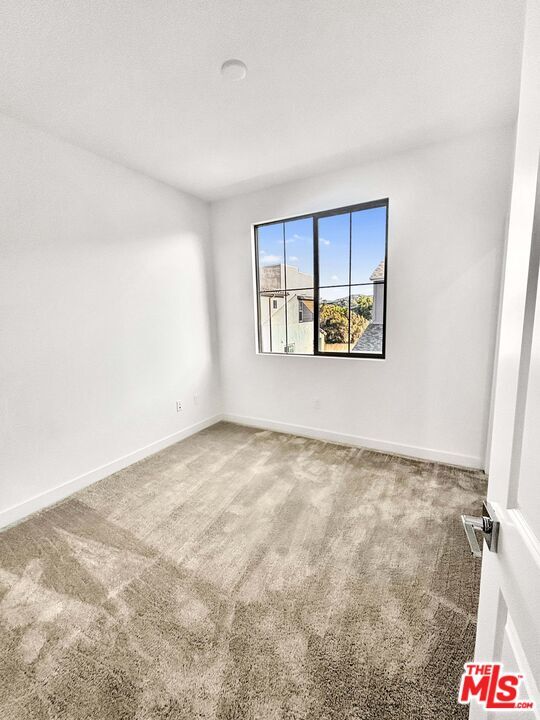 Building Photo - 61 Harness Wy