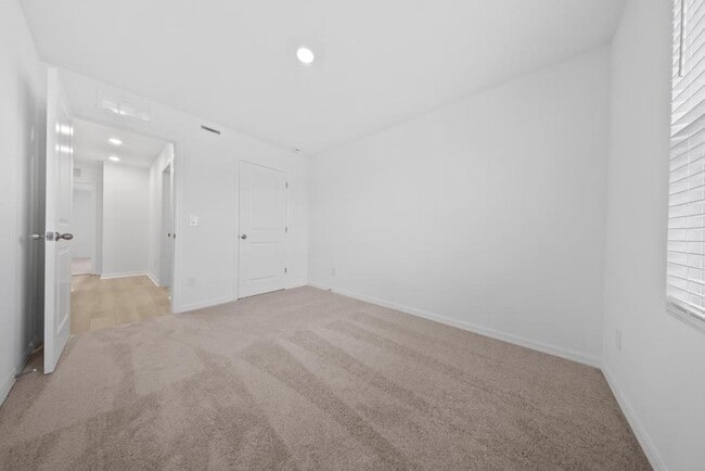 Building Photo - 17538 Northlake Grv Dr