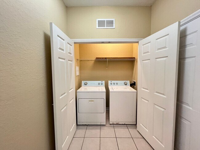 Building Photo - Great Apartment for rent!