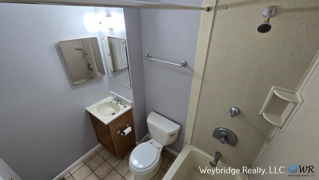 Building Photo - 3BD 1BTH Ranch in the Pleasant Run Neighbo...
