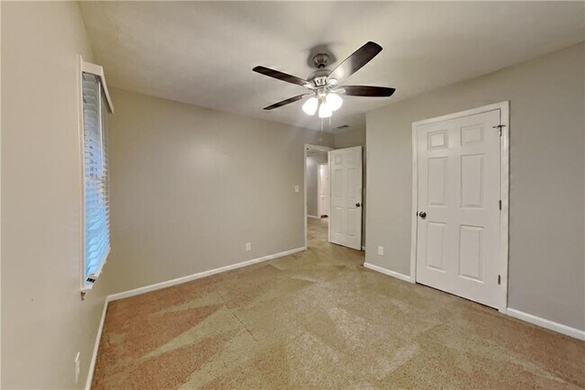 Building Photo - 3643 S Marlborough Dr