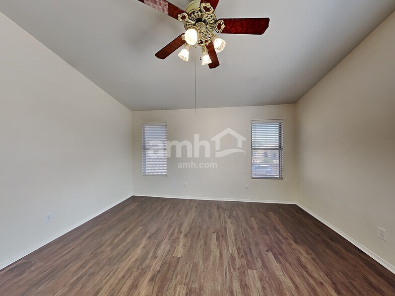 Building Photo - 2710 N 122nd Ave