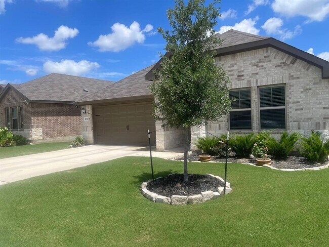 Building Photo - 10741 Yellowtail Blvd