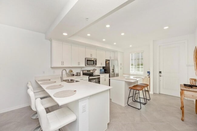 Building Photo - 12280 Wellen Golf St