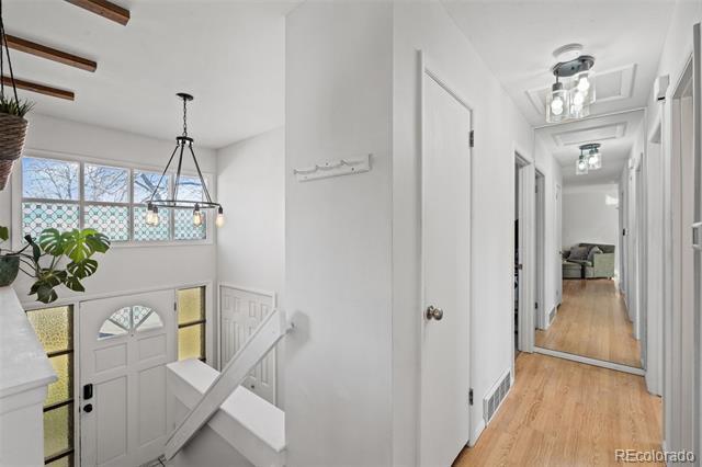 Building Photo - 1438 Laurette Dr