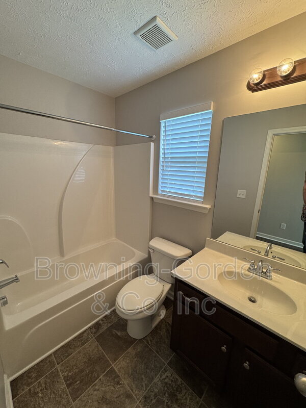 Building Photo - 1321 Bairdscorner Dr
