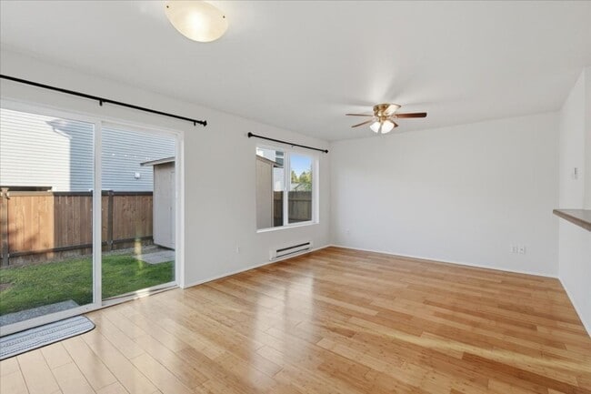 Building Photo - 3Bd/2Ba Lake Stevens Home